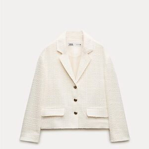 Trendy “channel” look blazer
Size S
Brand Zara
NWT